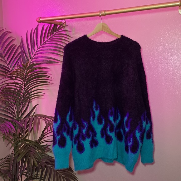 ADIKA - BLACK & BLUE FLAME SWEATER - Picture 13 of 13